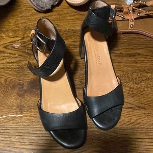Black sandals. Great condition